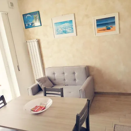 Casa Bonello 12 *